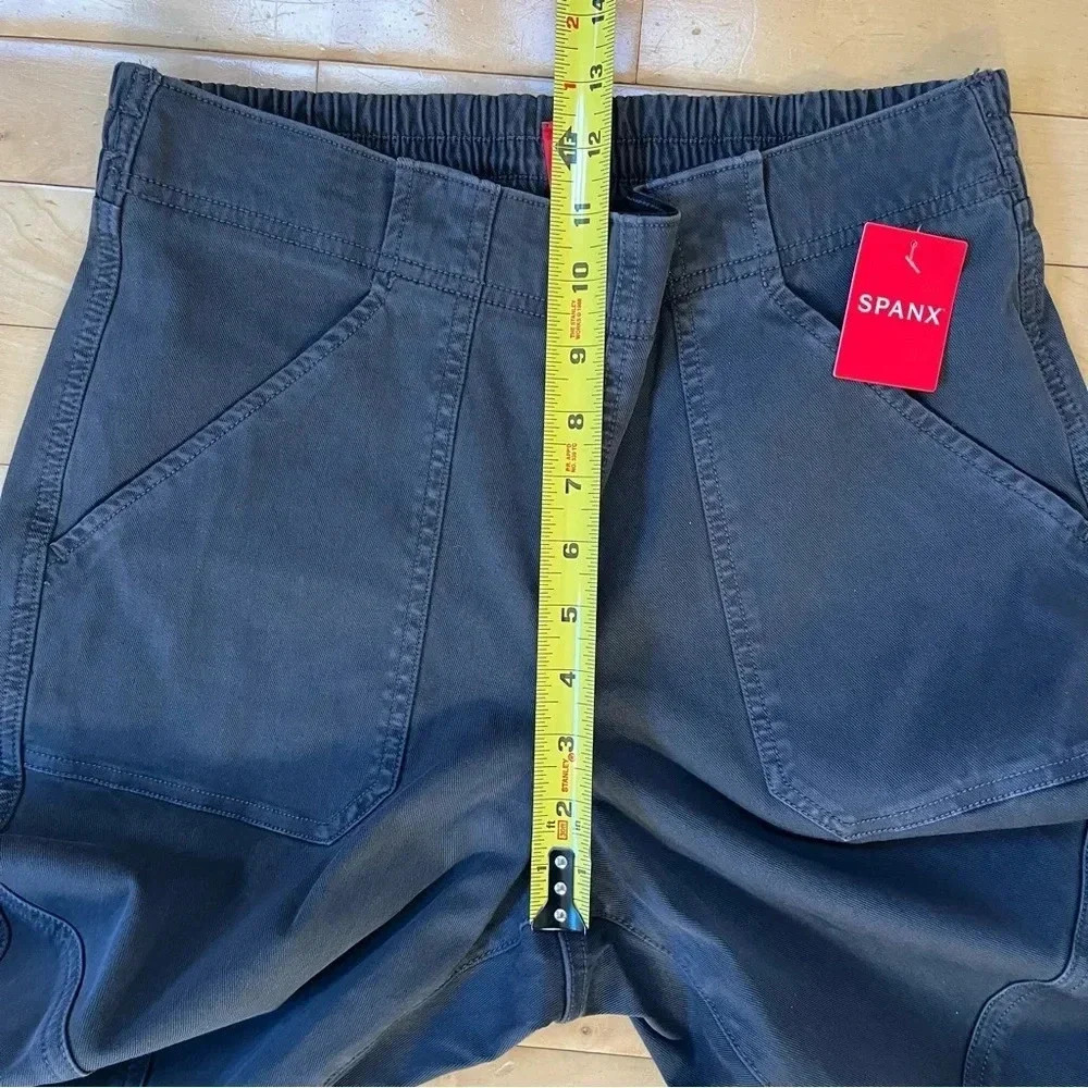 Spanx Cargo Jogger Women's Size Large Washed Black Twill Ankle Zip Pants NWT - Picture 11 of 12